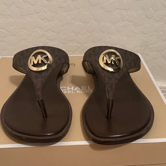 Michael Kors Dark Brown Sandals with Gold Emblem - Picture 2 of 3